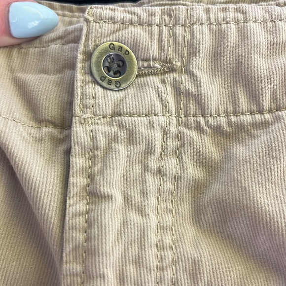 khaki shorts - Picture 2 of 4